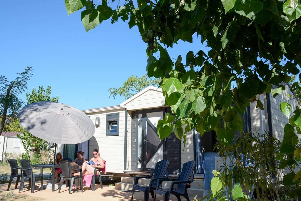 Camping Domaine Du Golfe De Saint Tropez Grimaud Exterior photo